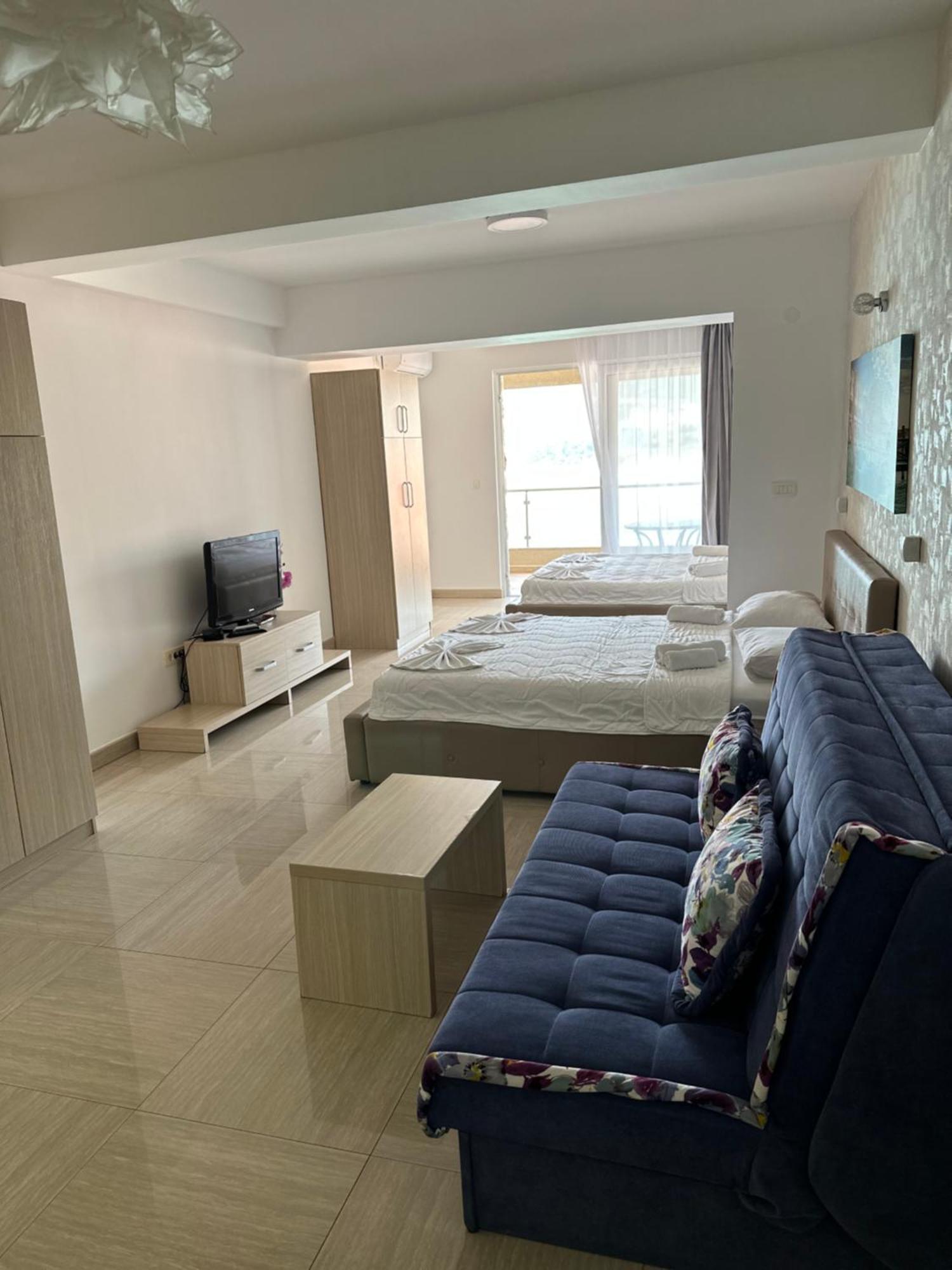 Aura Apartment Budva