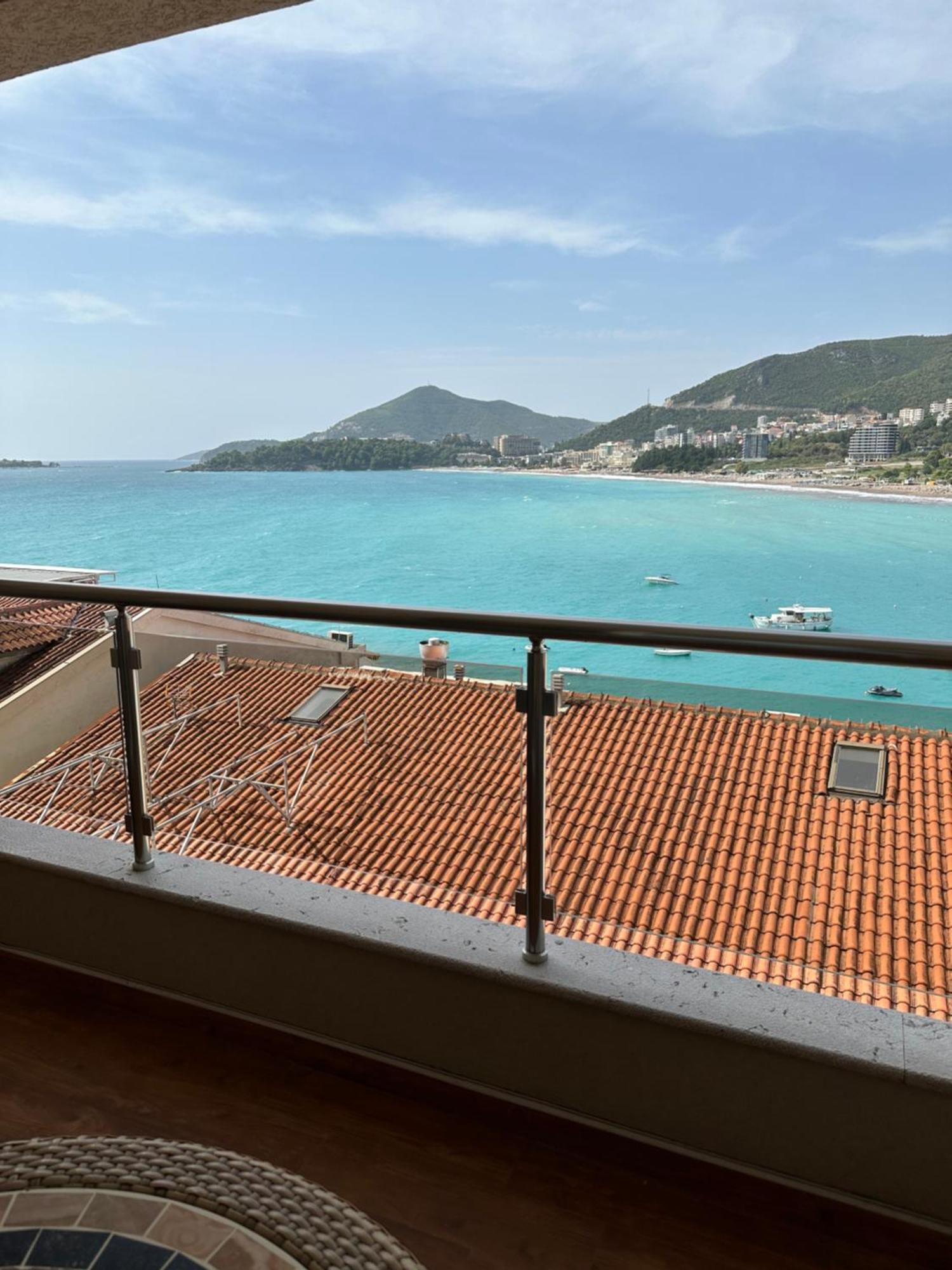 Aura Budva