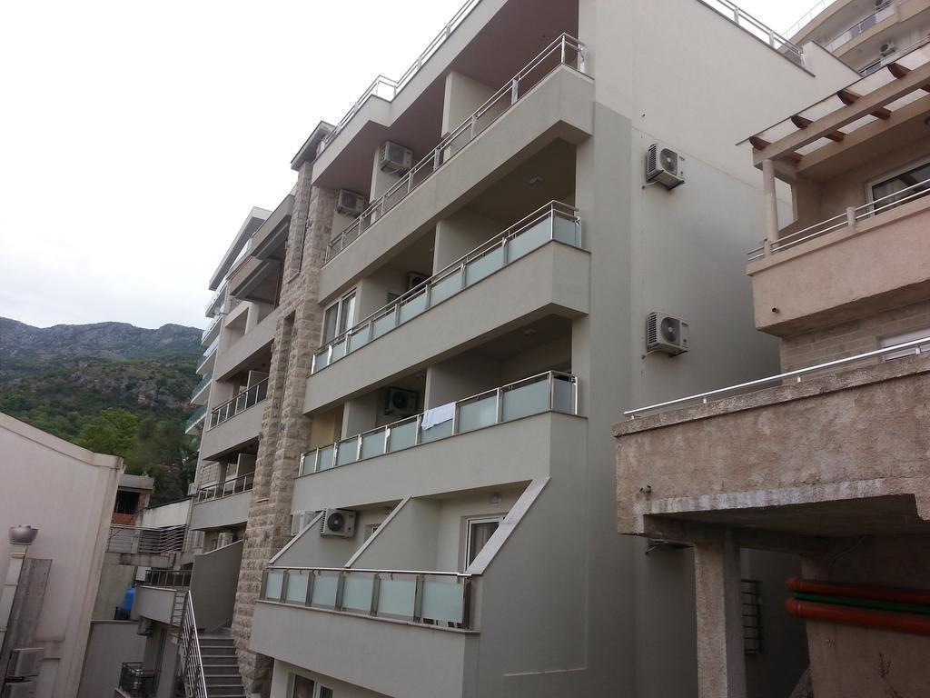 Aura Apartment Budva